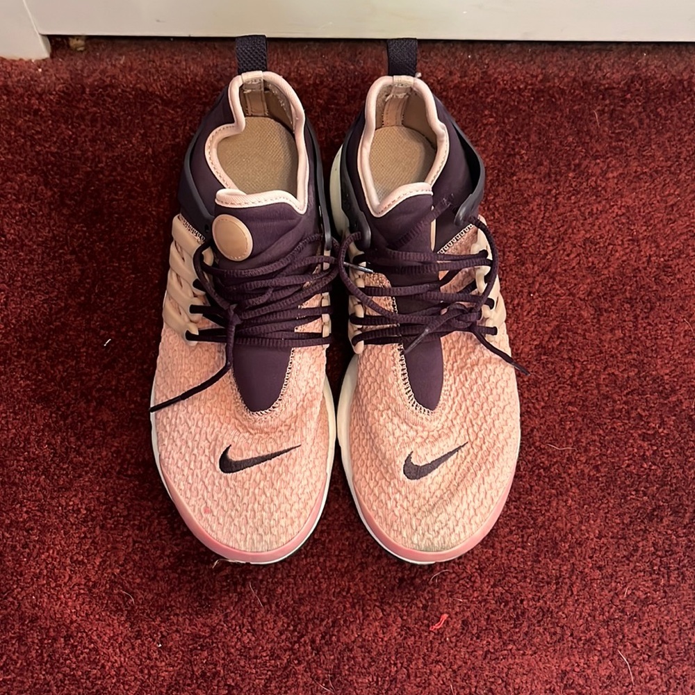 Nike womens pink and purple prestos